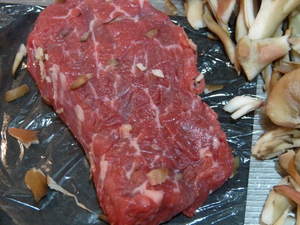SiSO-LAB☆安い肉をマイタケで柔らかくなるってホント？