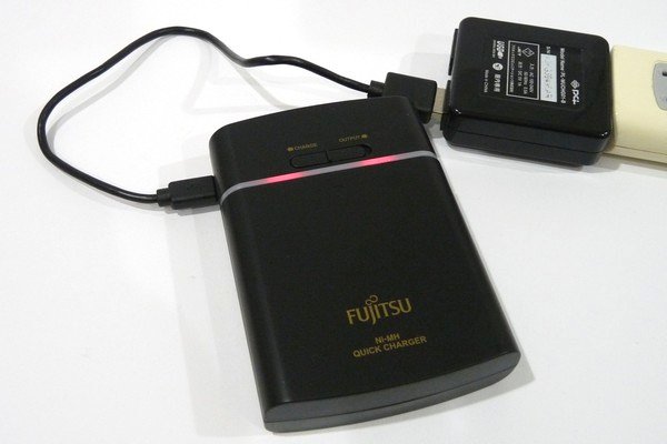 SiSO-LAB☆富士通 USBモバイル急速充電器(高容量タイプ) FSC341FX-B(FX)T