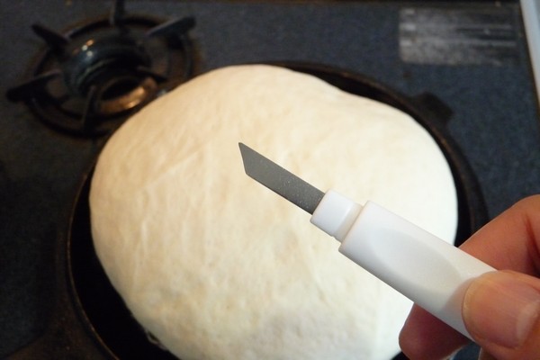 SiSO-LAB☆コンボクッカーでパン・ド・カンパーニュ焼いてチーズフォンデュ！クープを入れてみる。