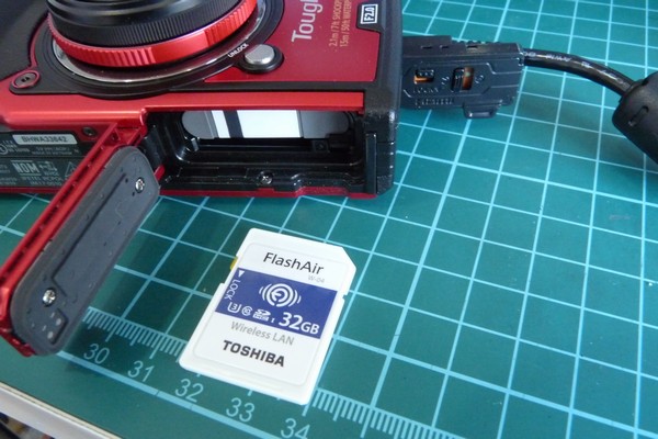 SiSO-LAB☆OLYMPUS TG-5、SDメモリカード。