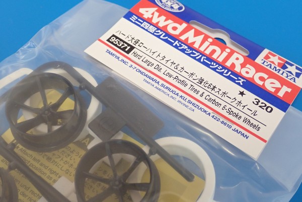 TOYz BAR◆95371 ハード大径ローハイトタイヤ&カーボン強化6本スポークホイール／ミニ四駆グレードアップパーツ