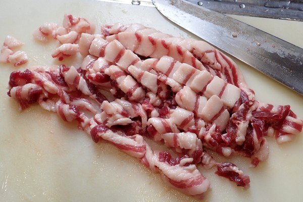 SiSO-LAB☆ふるさと納税 カレー粉で作ったカレーで猪肉堪能。猪のバラ肉スライス。