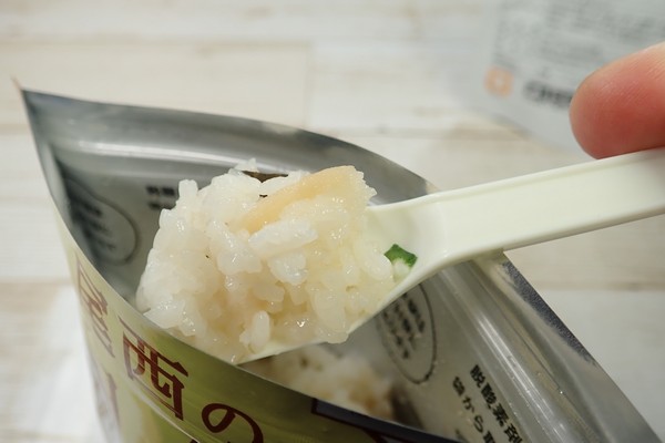 SiSO-LAB☆尾西食品 白飯＋永谷園「松茸の味お吸いもの」、いい香りだけど、尾西 松茸ごはんの後に食べると椎茸の香り。