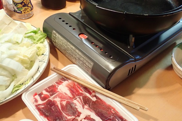 SiSO-LAB☆長崎県川棚町の天然猪肉1kgスライスで牡丹すき焼き。さあ、早速始めよう。