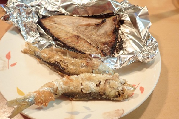 SiSO-LAB☆釣り サッパの捌き方。サバの塩焼きとサッパの唐揚げ。