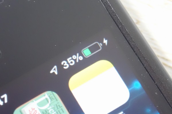 SiSO-LAB☆LOOF切れにくそうなiPhone用ライトニングケーブル。充電バッチリ。
