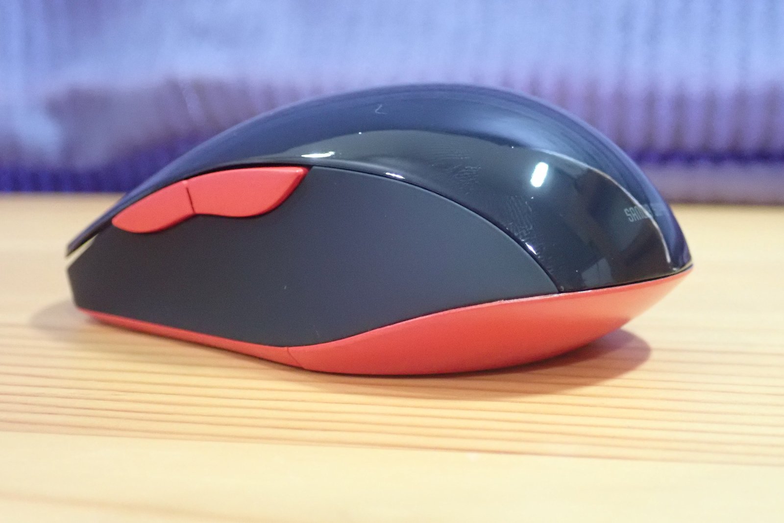 サンワサプライ SANWA SUPPLY マウス Bluetooth ワイヤレス 無線 両対応 静音 ブルーLED 5ボタン マルチペアリング レシーバー収納 5ボタン カウント切り替え機能 機能割り当て 中型サイズ Bluetooth5.0 2.4GHz MA-WBTBL193BKR