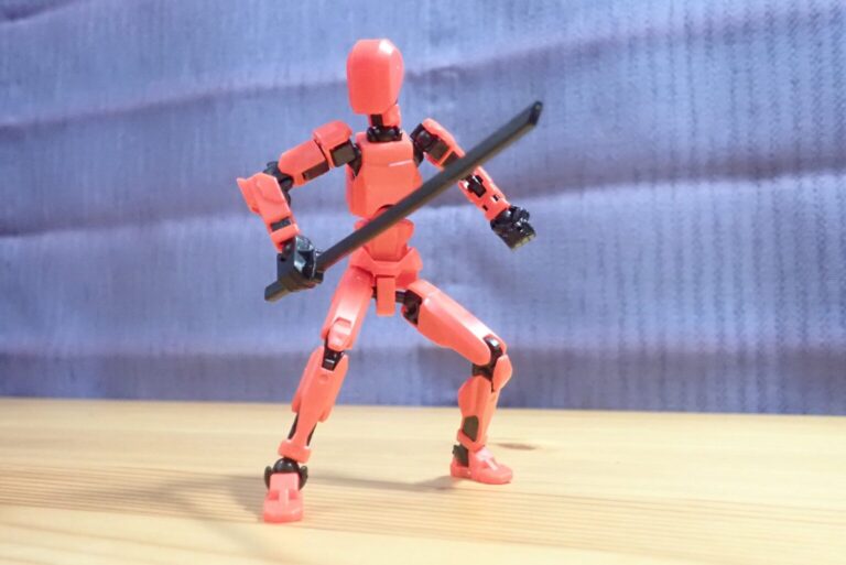 TOYz BAR◆100均ショップで発見！正座もできるフィギュア、作りごたえ満点でたったの100円、ちょっとコツがいるかな