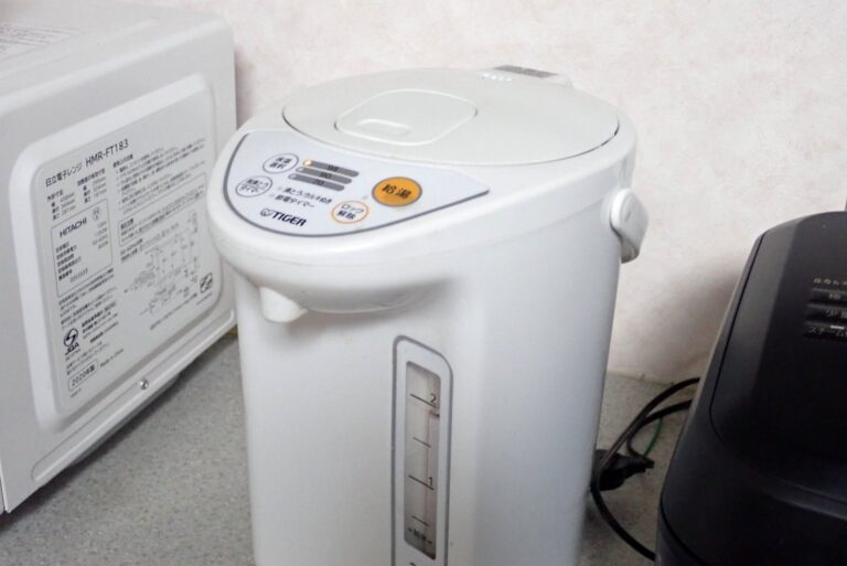 湯沸かしポットの寿命を延ばすぞ。９年前に購入したタイガーの湯沸かしポットのふたパッキンを交換